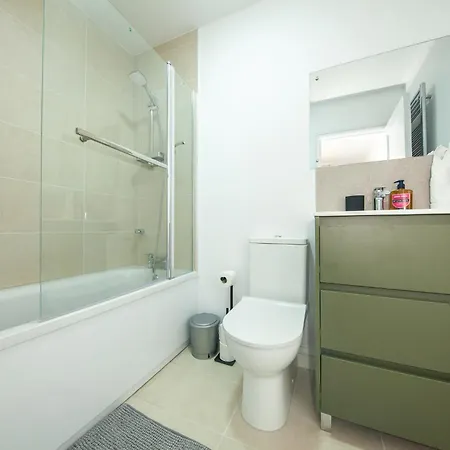 Modern 2 Bed House In Hollystown With Free Parking * Δουβλίνο