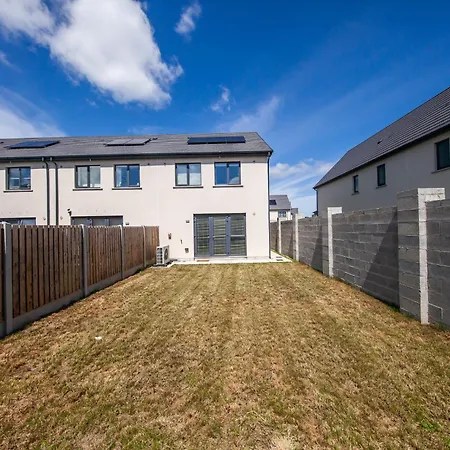 Prázdninový dům Modern 2 Bed House In Hollystown With Free Parking *